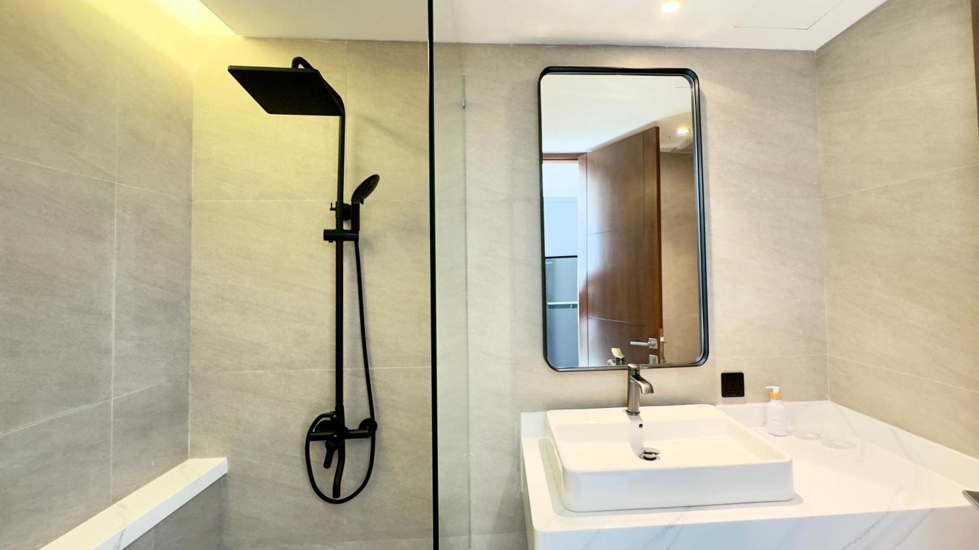 The R Apartments Pererenan Canggu Esterno foto