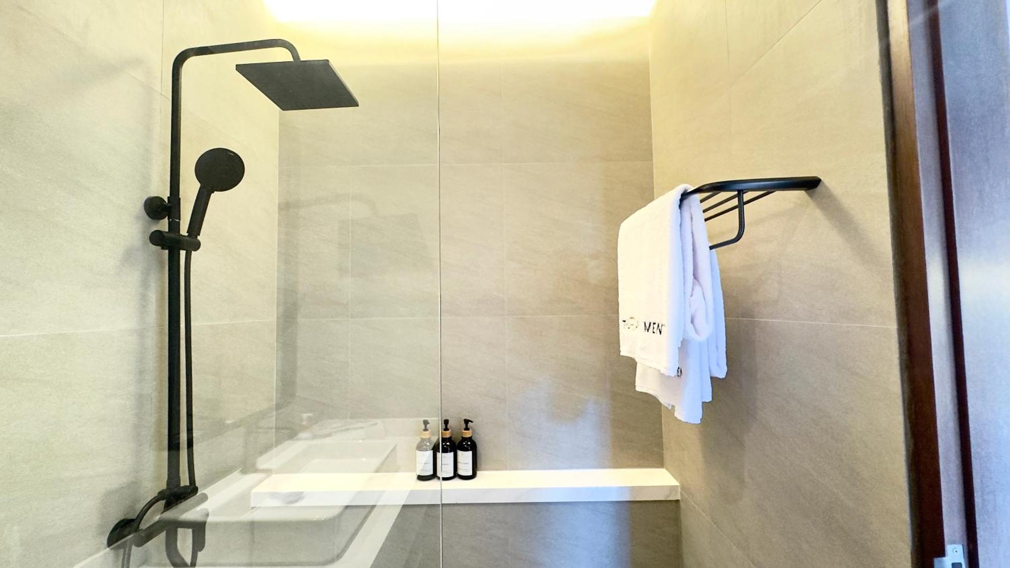 The R Apartments Pererenan Canggu Esterno foto
