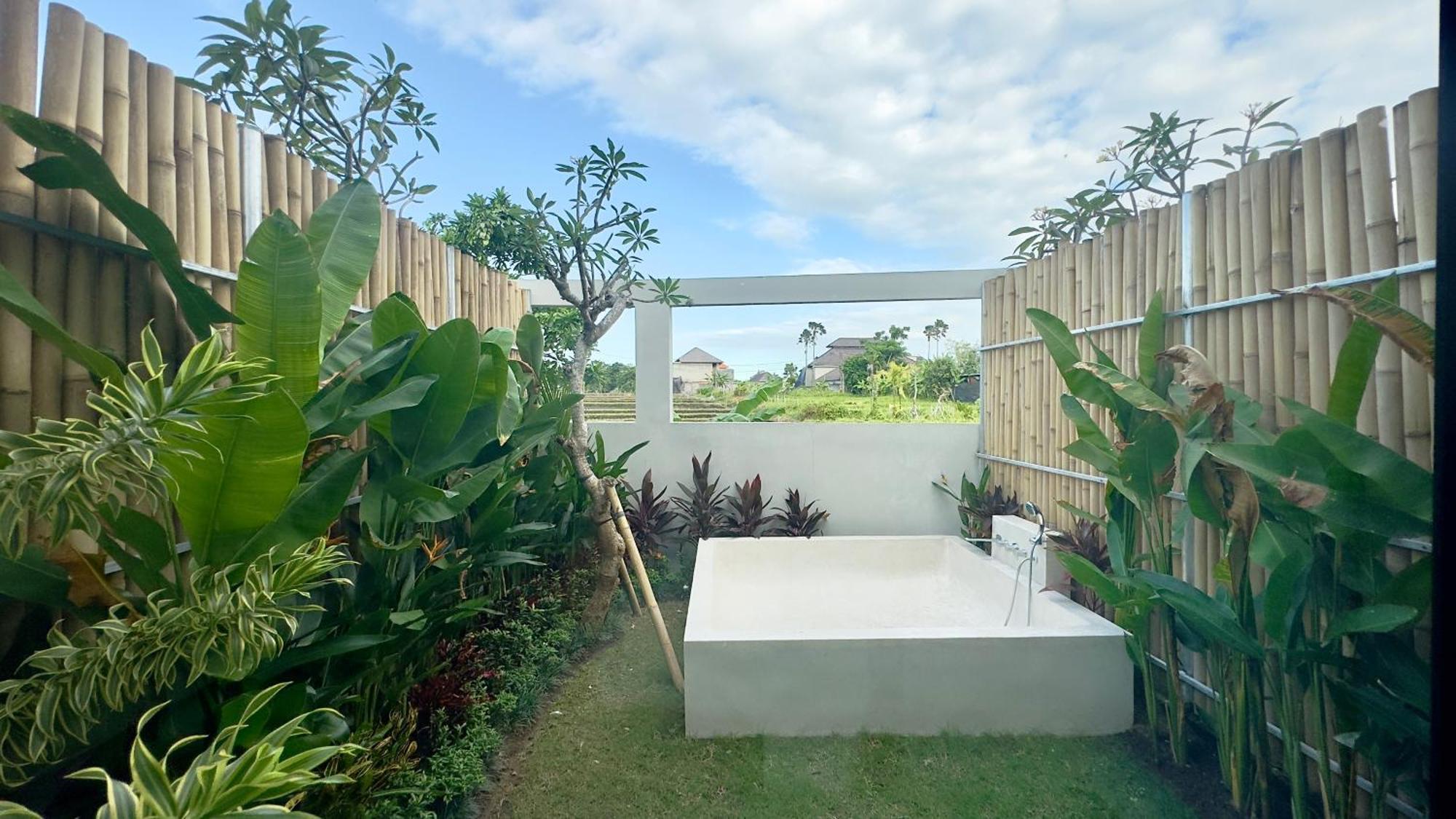The R Apartments Pererenan Canggu Esterno foto