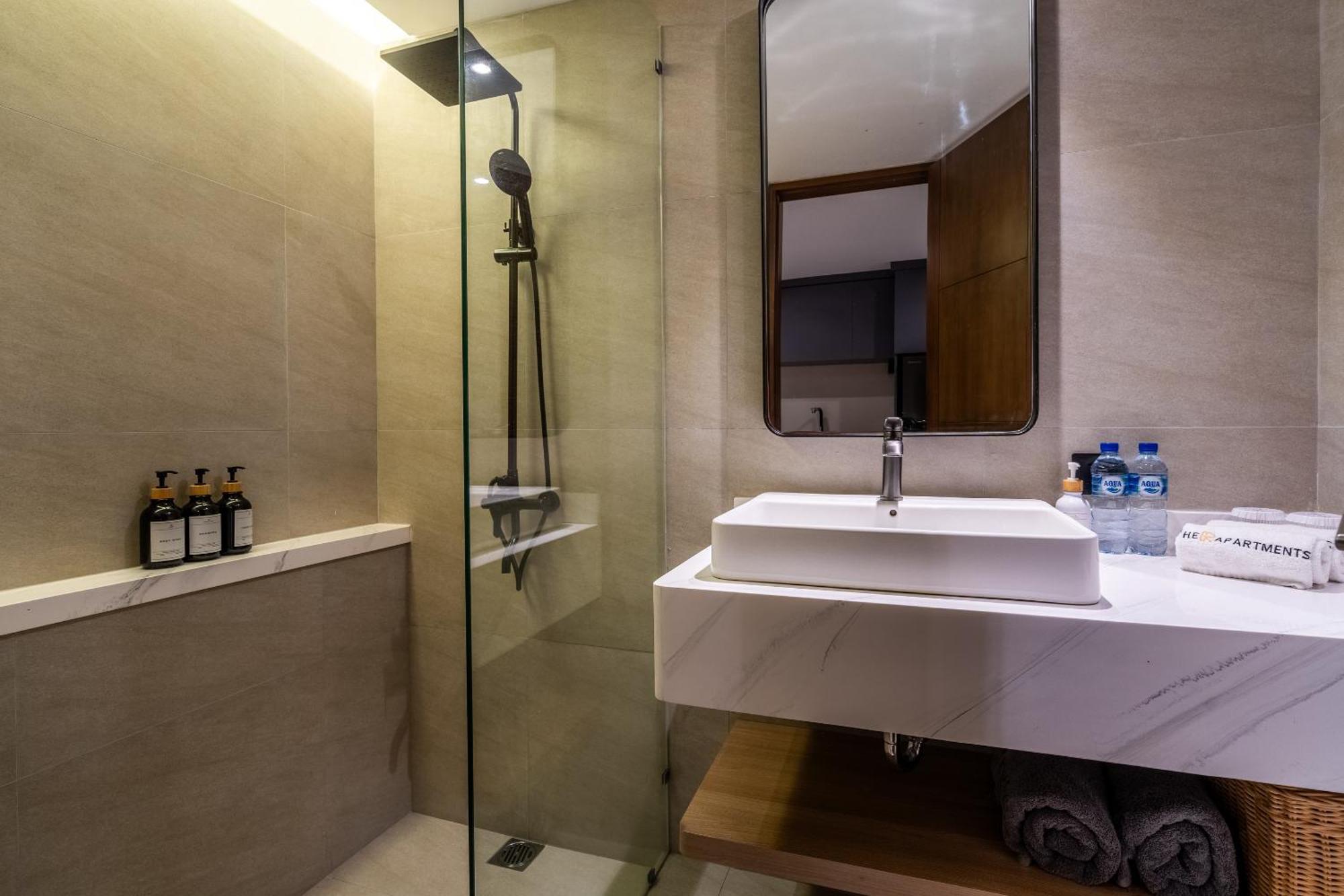 The R Apartments Pererenan Canggu Esterno foto